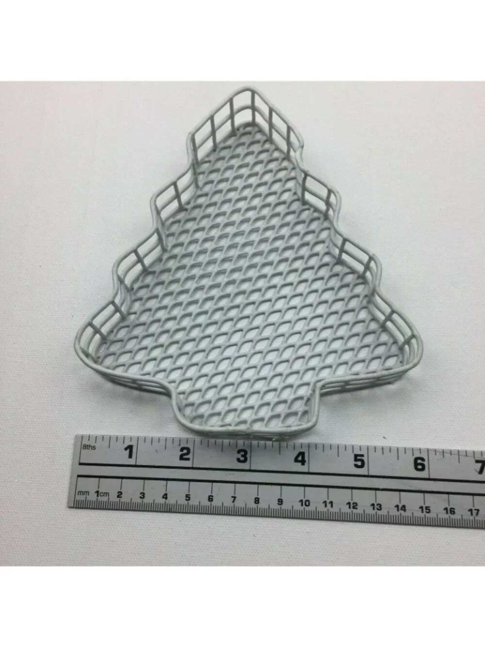 Christmas Wire Mesh Decorative Gift Giving Baskets X-Mas Tree and Bell Shape